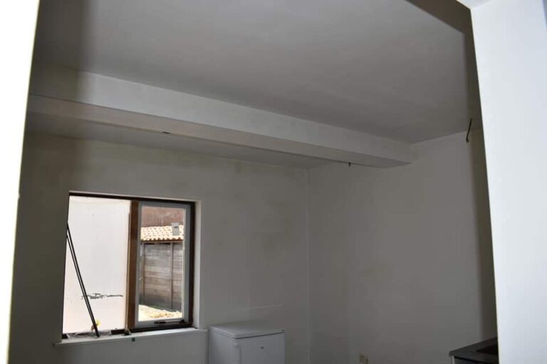 Betoncire Woonbeton Leefbeton Betonlook Betonlook muur Betonlook badkamer Betonlook keuken stukadoor